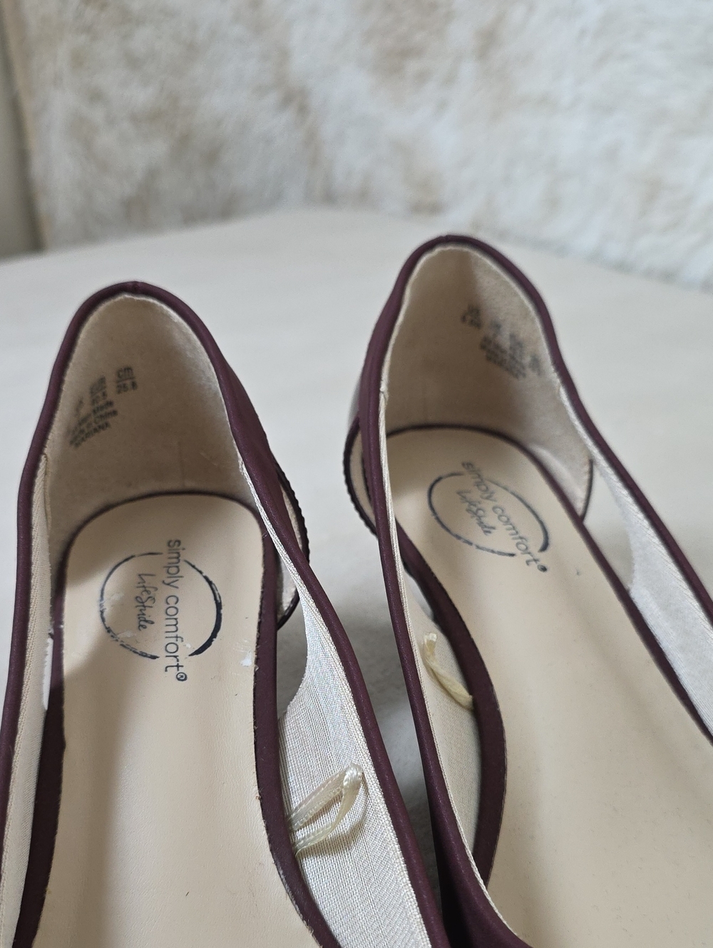 NWOT Simply Comfort Lifestyle Burgundy Slingback Kitten Heel Pumps Women's 9.5W - Picture 10 of 12